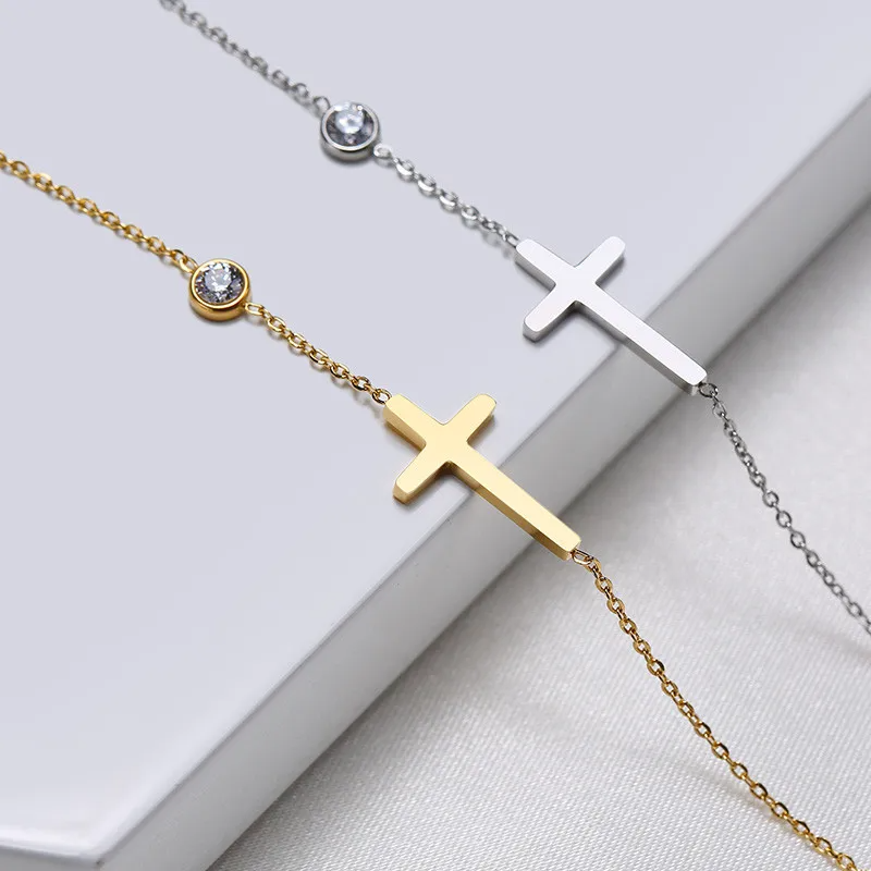 Bracelet femme avec croix