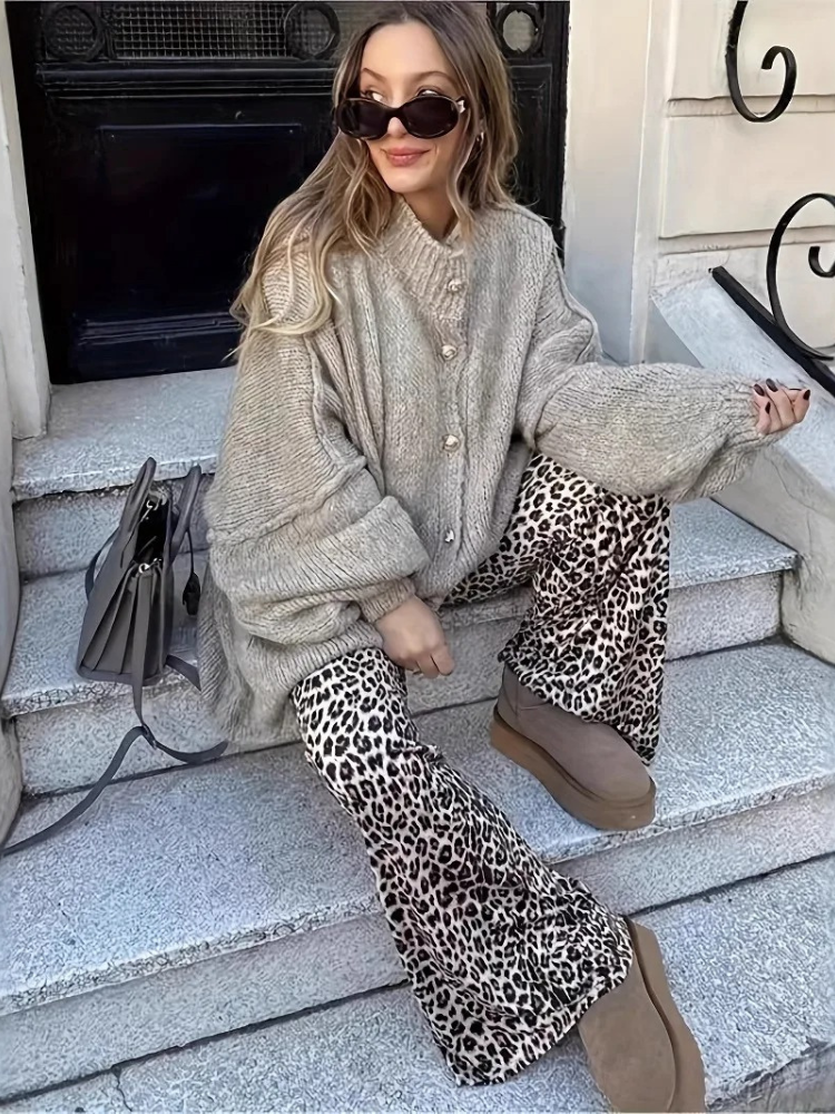 Zymera Oversized Women's Sweater