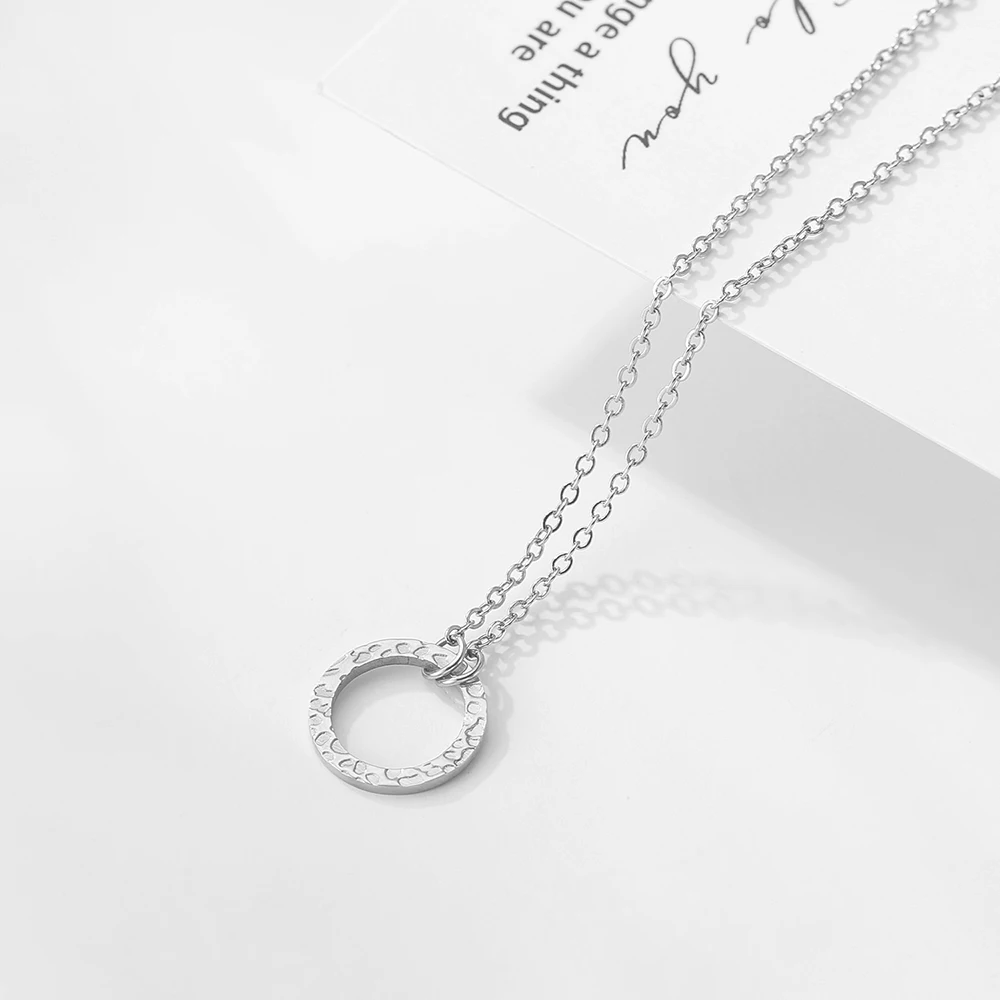 Collier pour femme avec pendentif