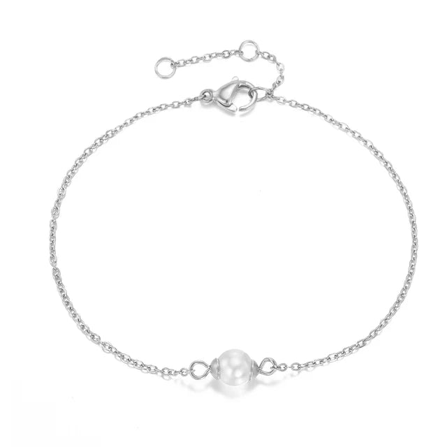 Women's pearly shell bracelet
