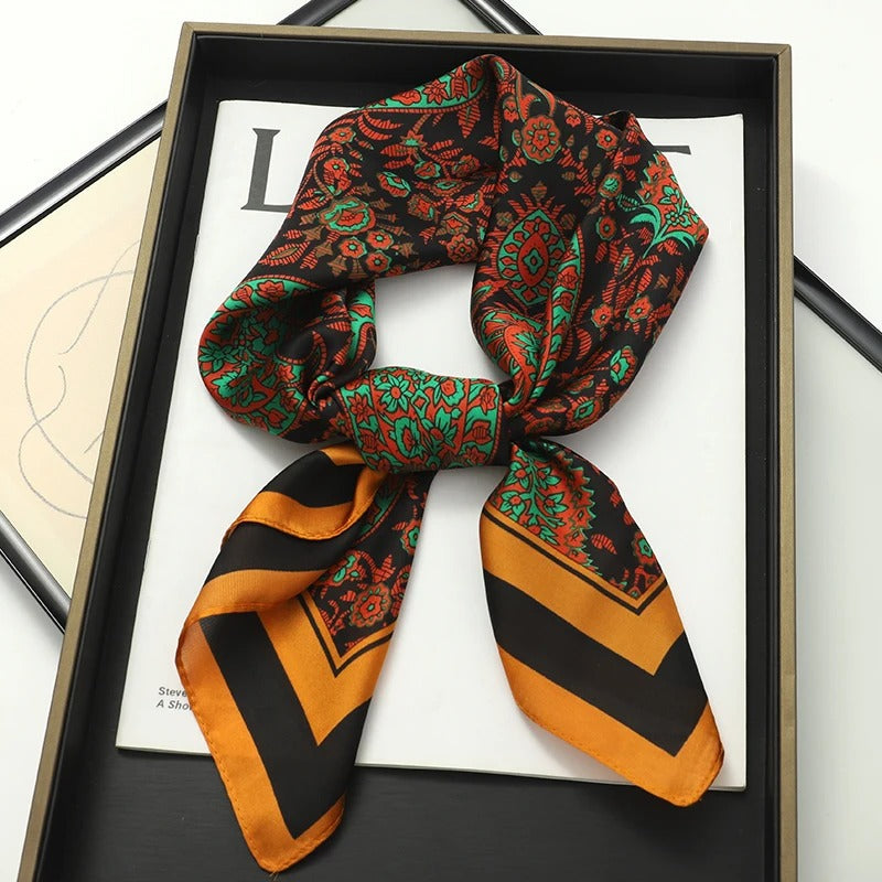 Foulard Carré en Soie Femme Sarelia